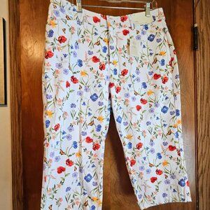 St. John's Bay Size 14 Ladies Capri Pants Floral Butterfly Mid Rise NWT